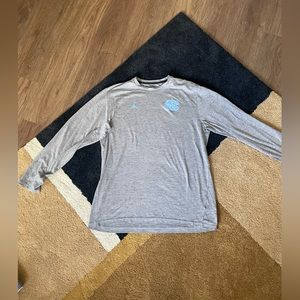 UNC Nike / Jordan long sleeve dry fit T-shirt.